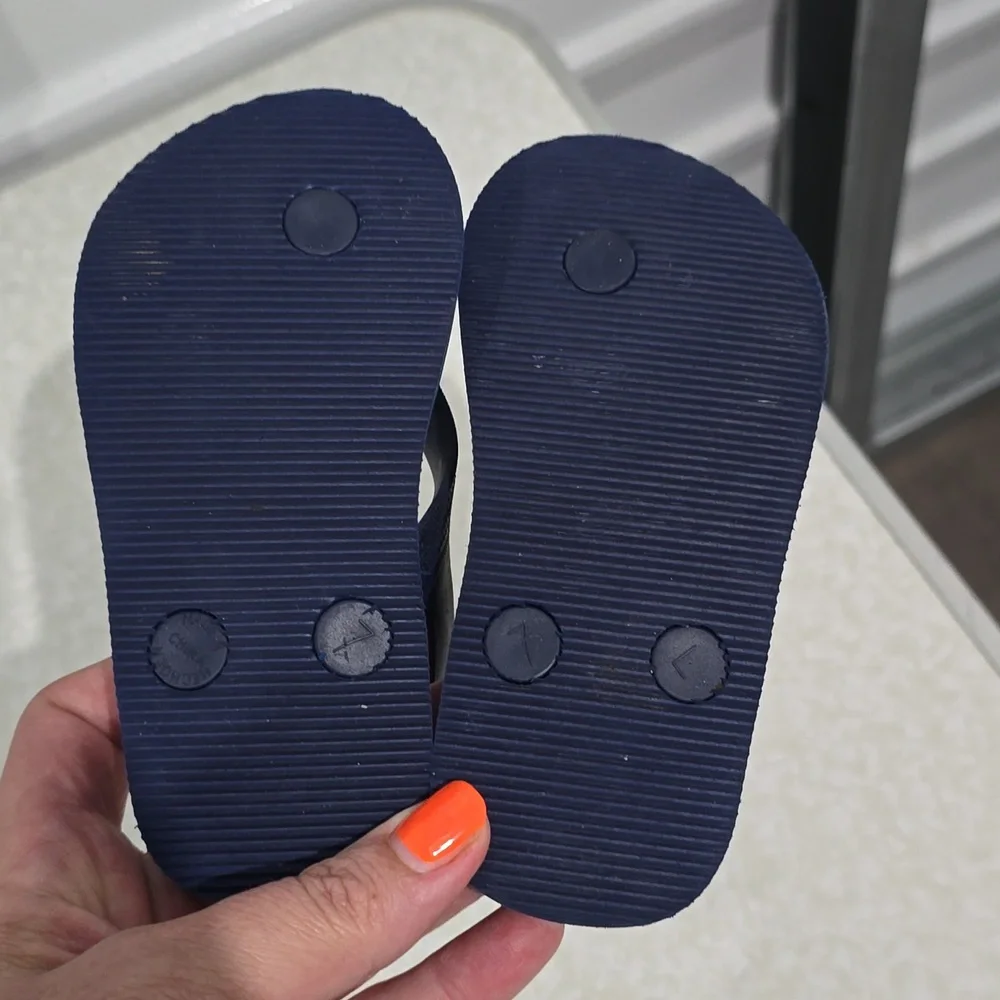 Old navy flip‎ flops American Flag print Size 7